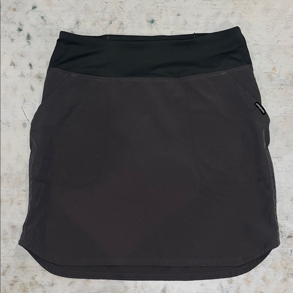 Patagonia Dresses & Skirts - Patagonia Women's Tech Skort in grey | size XS